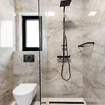 Jollie By Guide Villa *