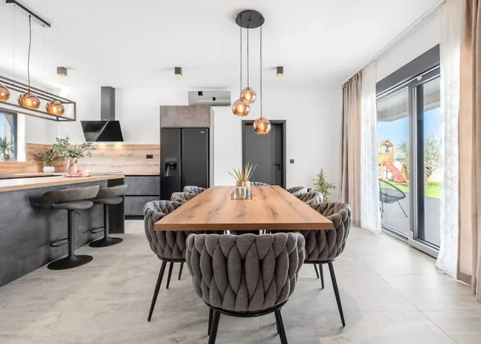 Vila Jollie By Guide *